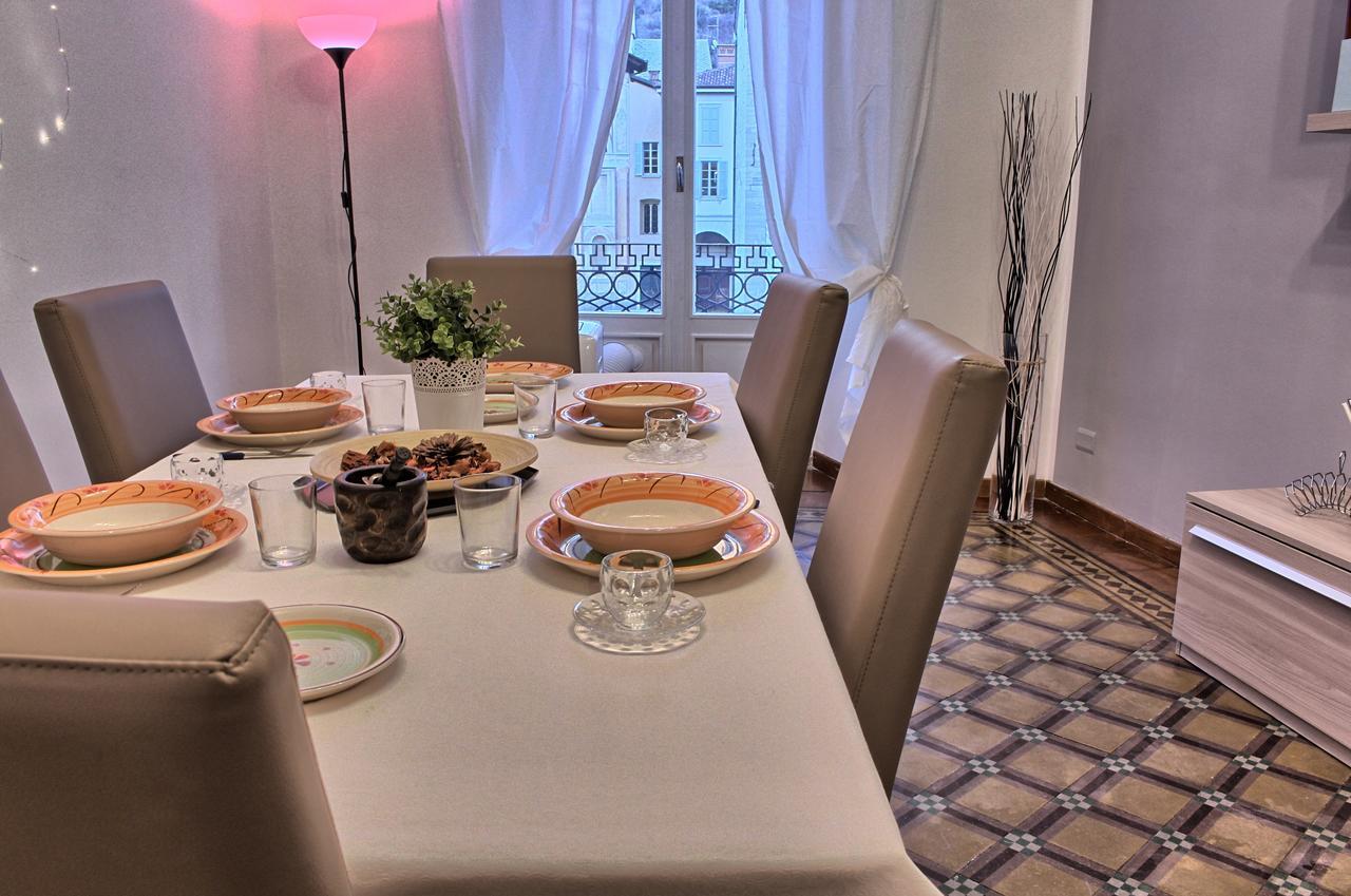 Piazza Duomo Amazing Apartment Como Exterior photo